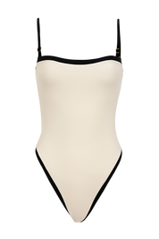 Petronilla Del Vecchio Bikini